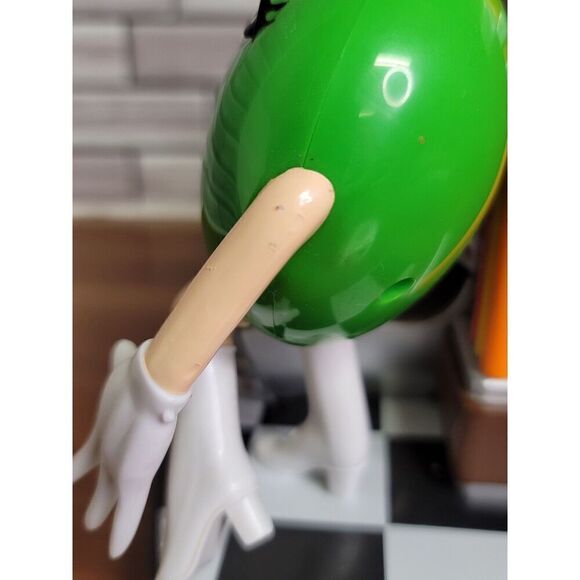 M&M's Rock N' Cafe Jukebox Candy Dispenser #A30 - Picture 8 of 9